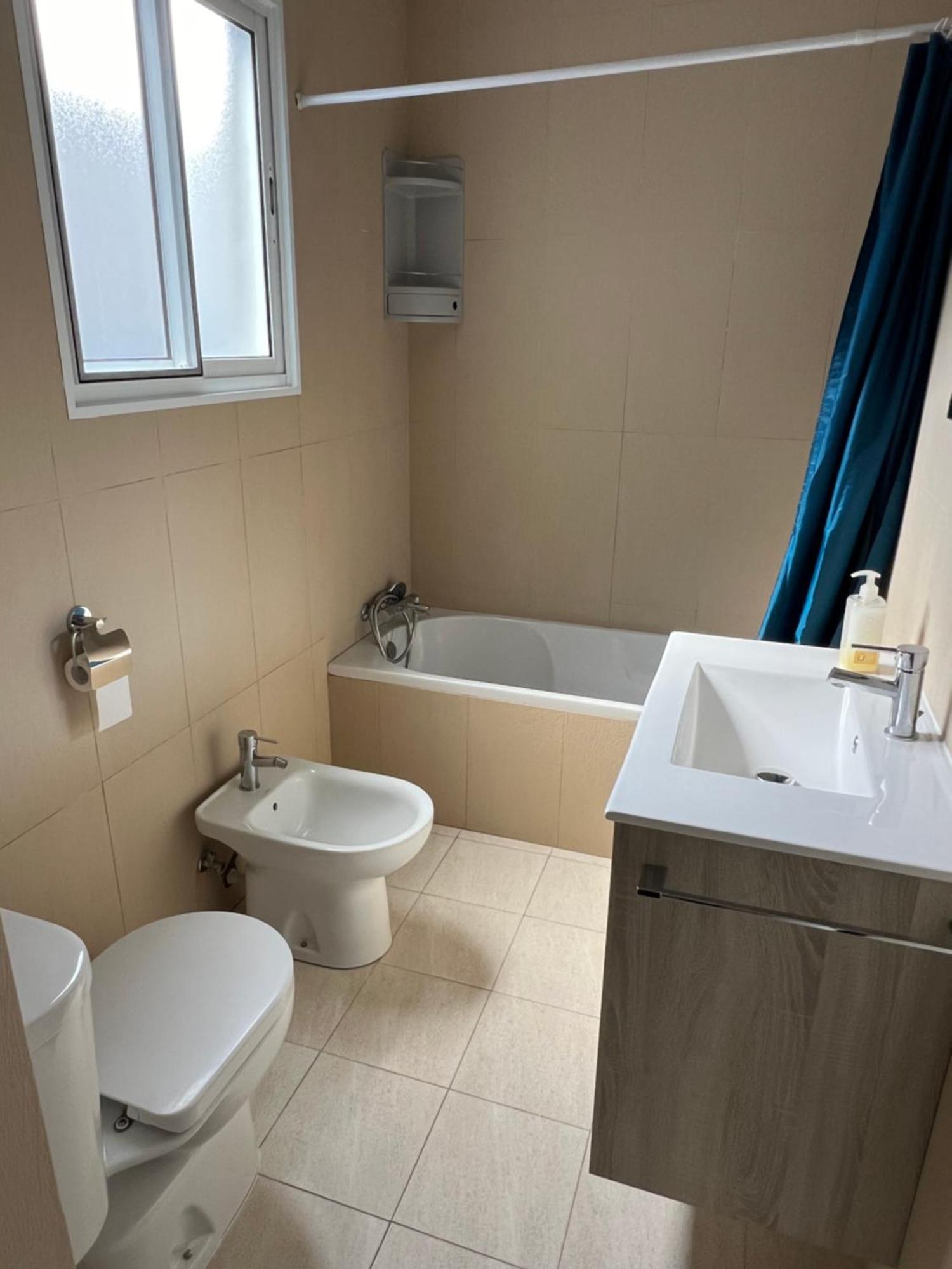 Casa A 2 Minutos A Pe De Piscina Natural 蓬塔德尔加达 外观 照片